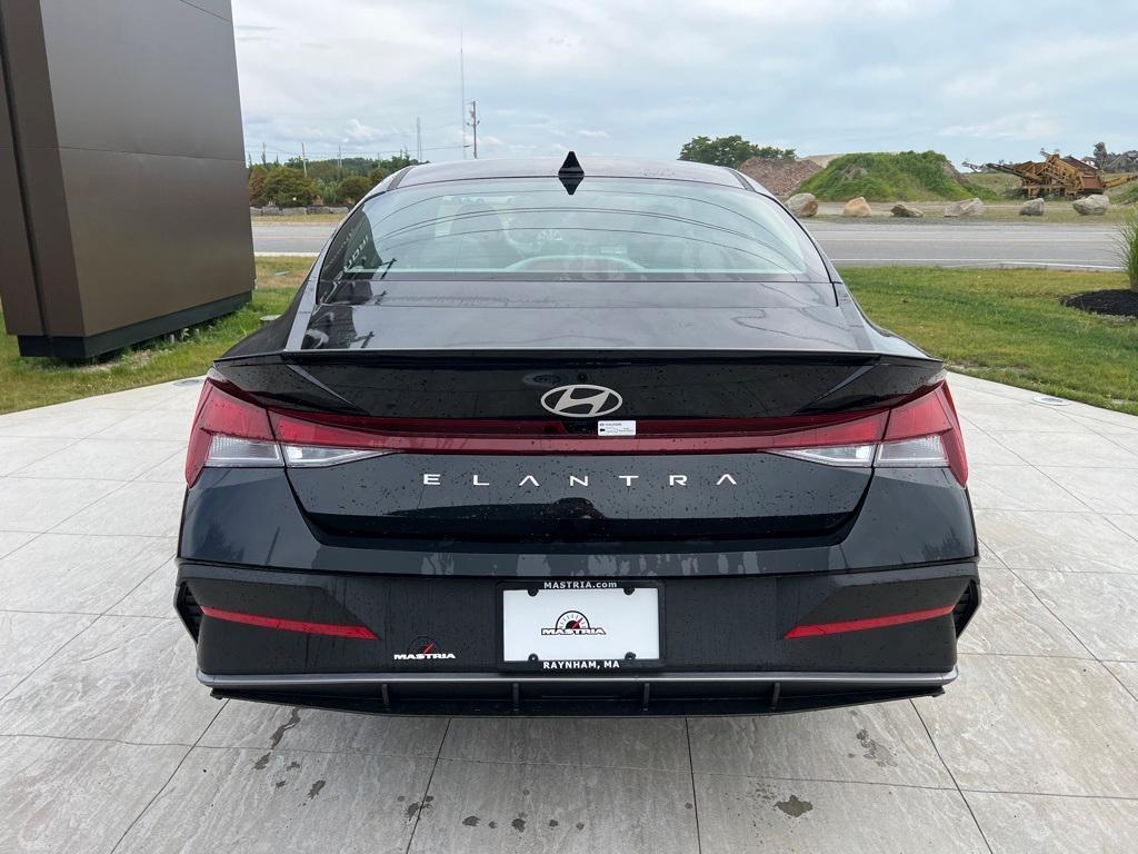 new 2025 Hyundai Elantra car, priced at $22,420