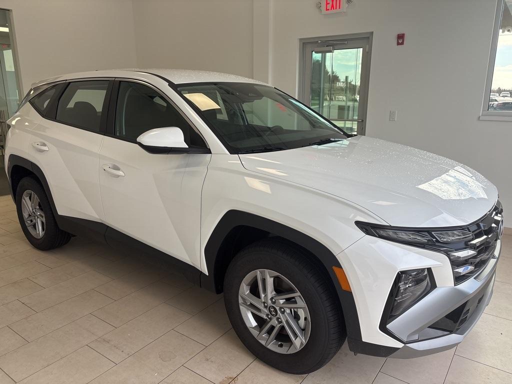 new 2025 Hyundai Tucson car, priced at $33,335