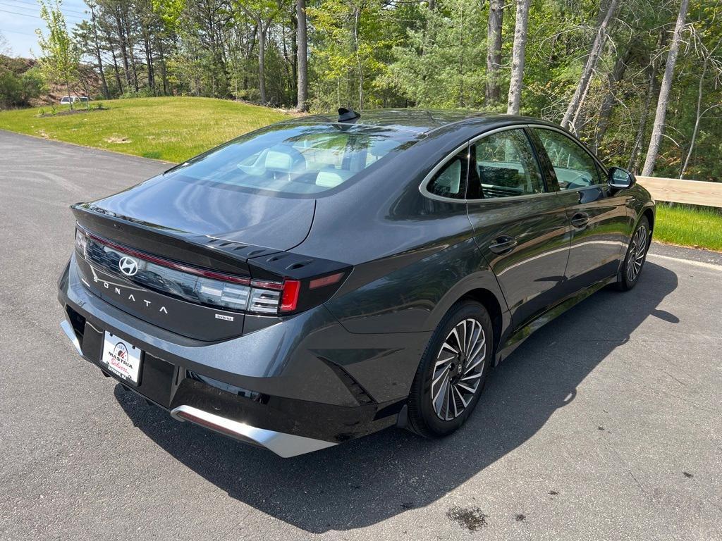 used 2024 Hyundai Sonata Hybrid car, priced at $26,198