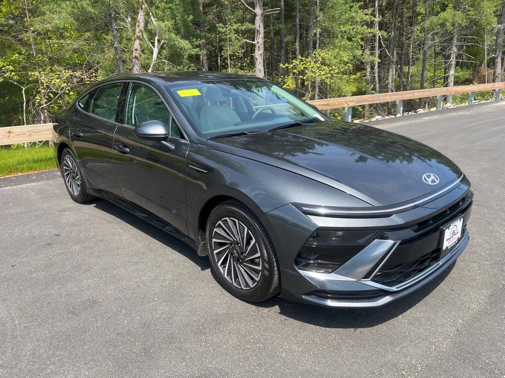 used 2024 Hyundai Sonata Hybrid car, priced at $26,198