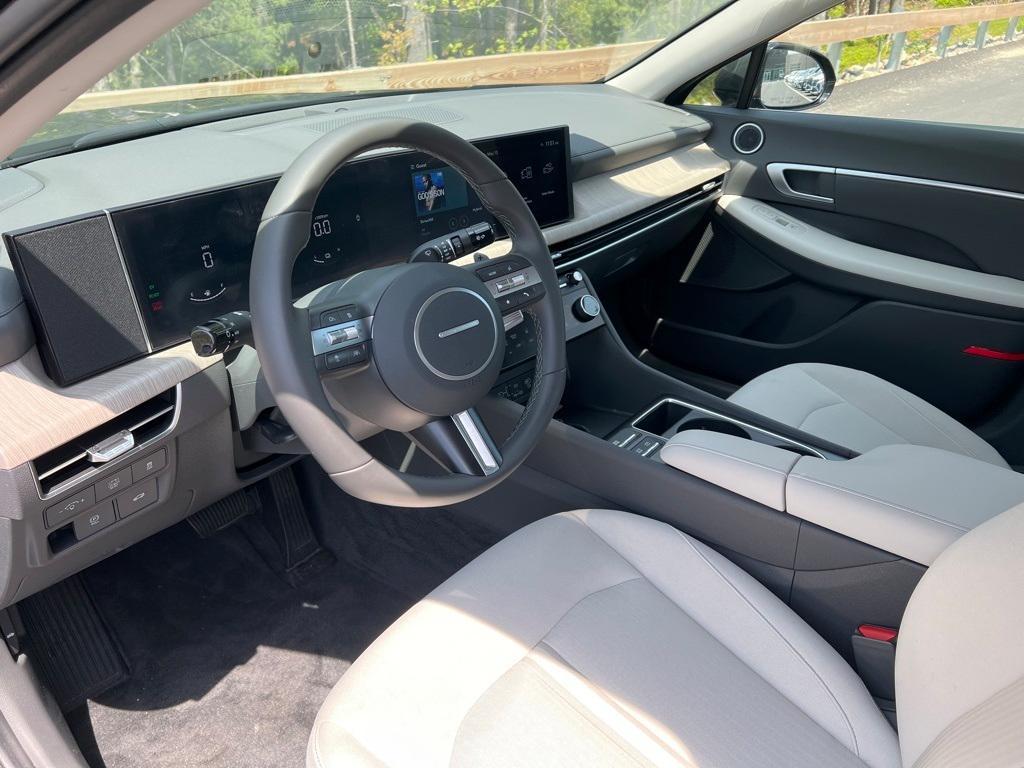 used 2024 Hyundai Sonata Hybrid car, priced at $26,198