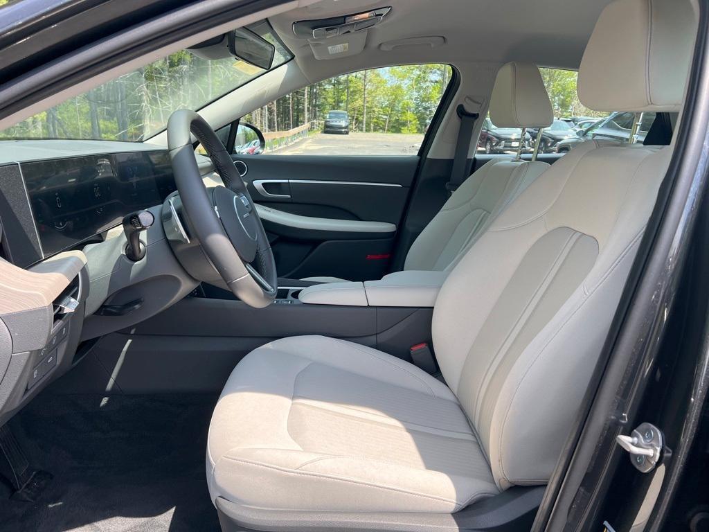 used 2024 Hyundai Sonata Hybrid car, priced at $26,198