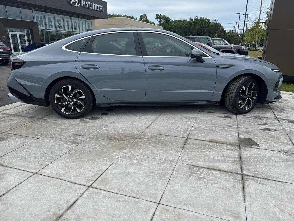 used 2024 Hyundai Sonata car, priced at $23,998