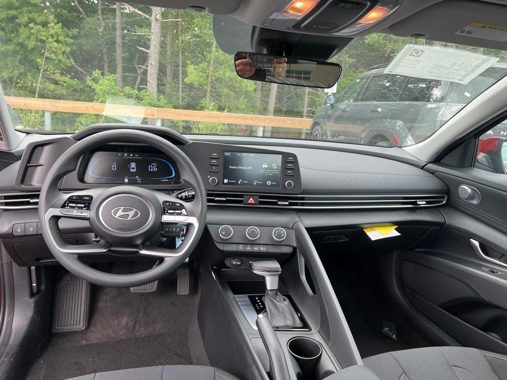 new 2025 Hyundai Elantra car, priced at $22,365