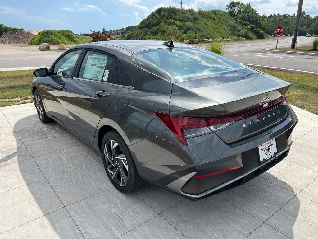 new 2025 Hyundai Elantra car, priced at $27,020