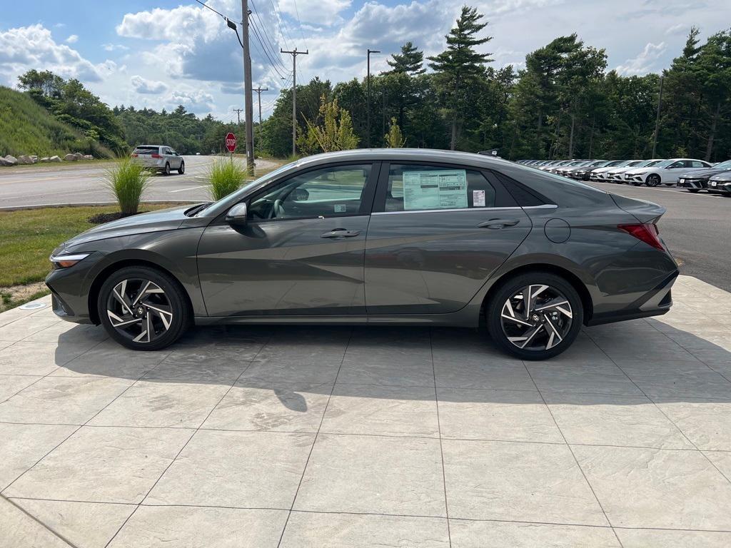 new 2025 Hyundai Elantra car, priced at $27,020
