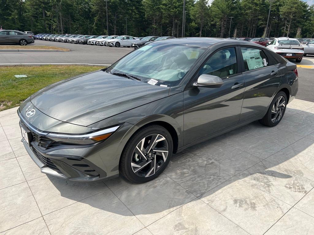 new 2025 Hyundai Elantra car, priced at $27,020