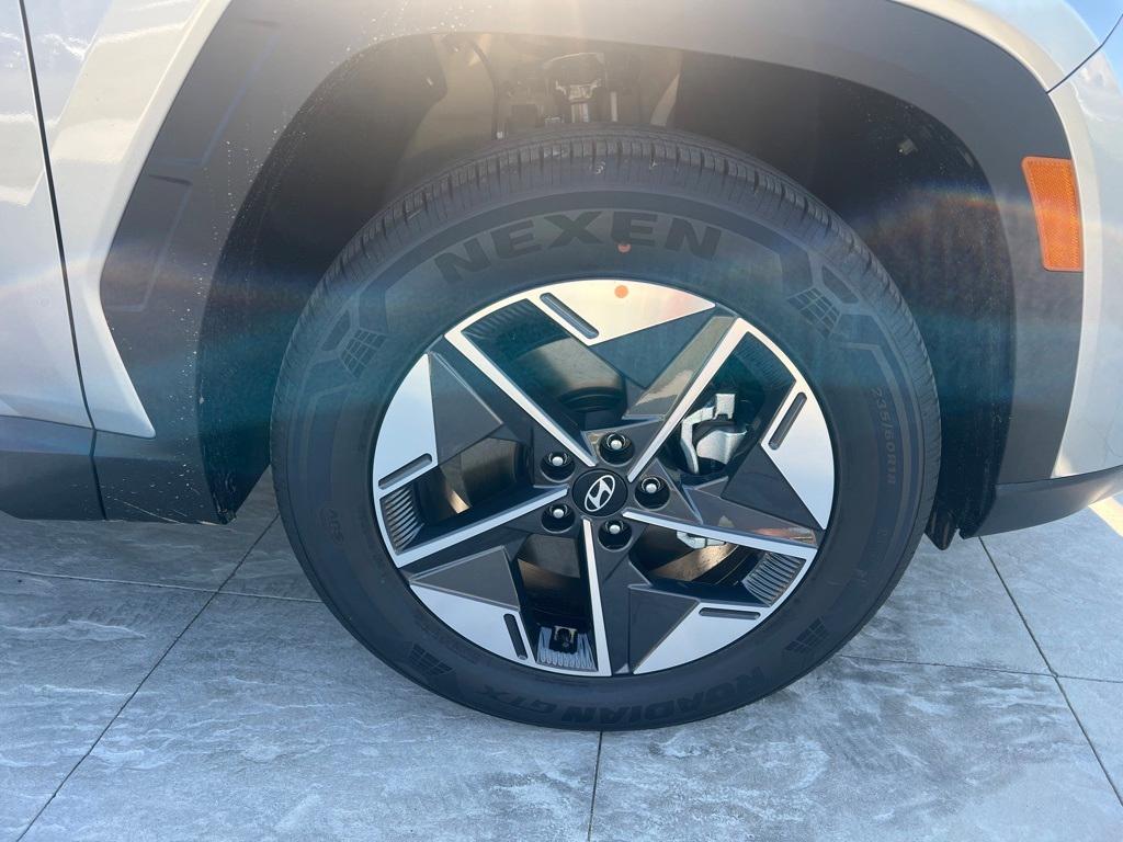 new 2025 Hyundai TUCSON Hybrid car, priced at $36,490