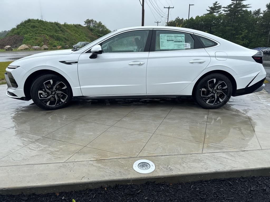 new 2025 Hyundai Sonata car, priced at $31,870