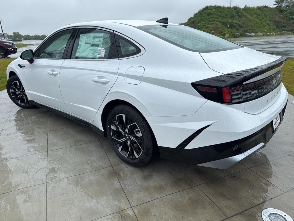 new 2025 Hyundai Sonata car, priced at $31,870