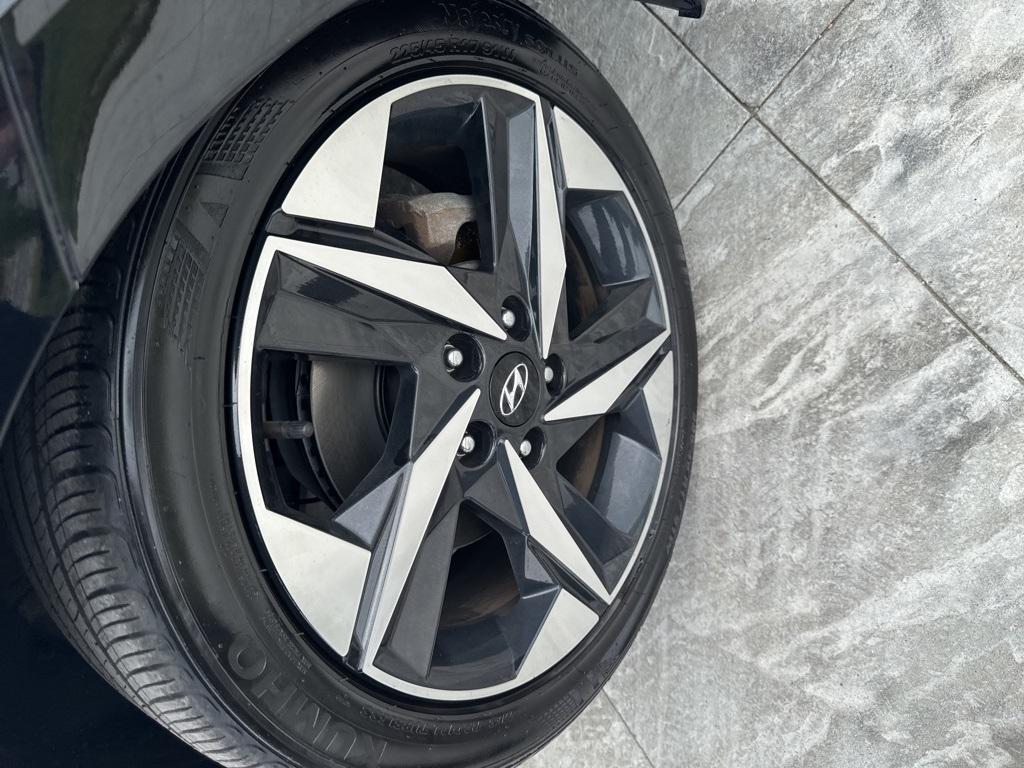 used 2022 Hyundai Elantra car, priced at $18,298