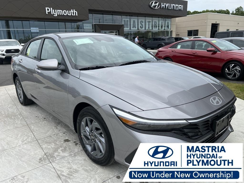 new 2025 Hyundai ELANTRA HEV car, priced at $26,645