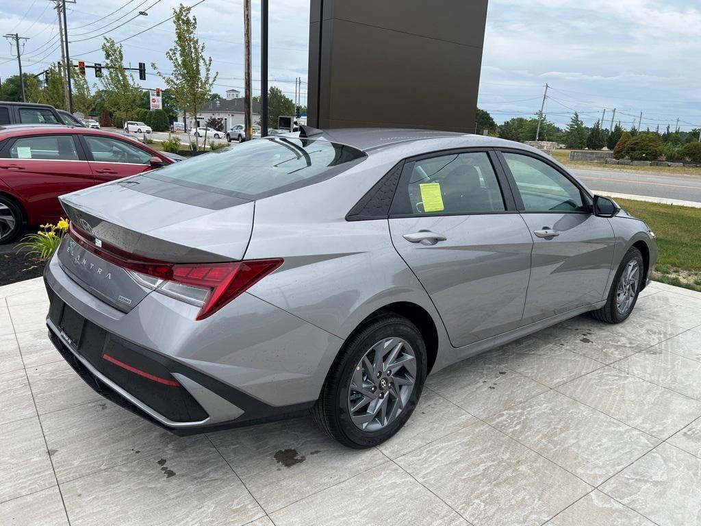 new 2025 Hyundai ELANTRA HEV car, priced at $26,645