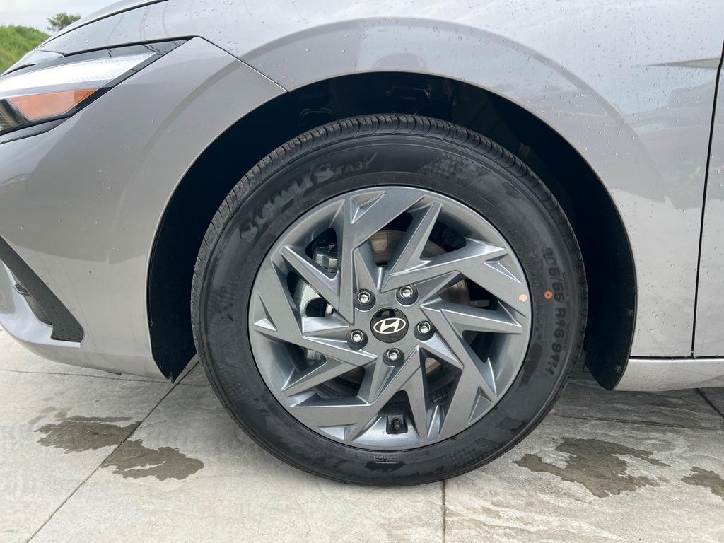 new 2025 Hyundai ELANTRA HEV car, priced at $26,645