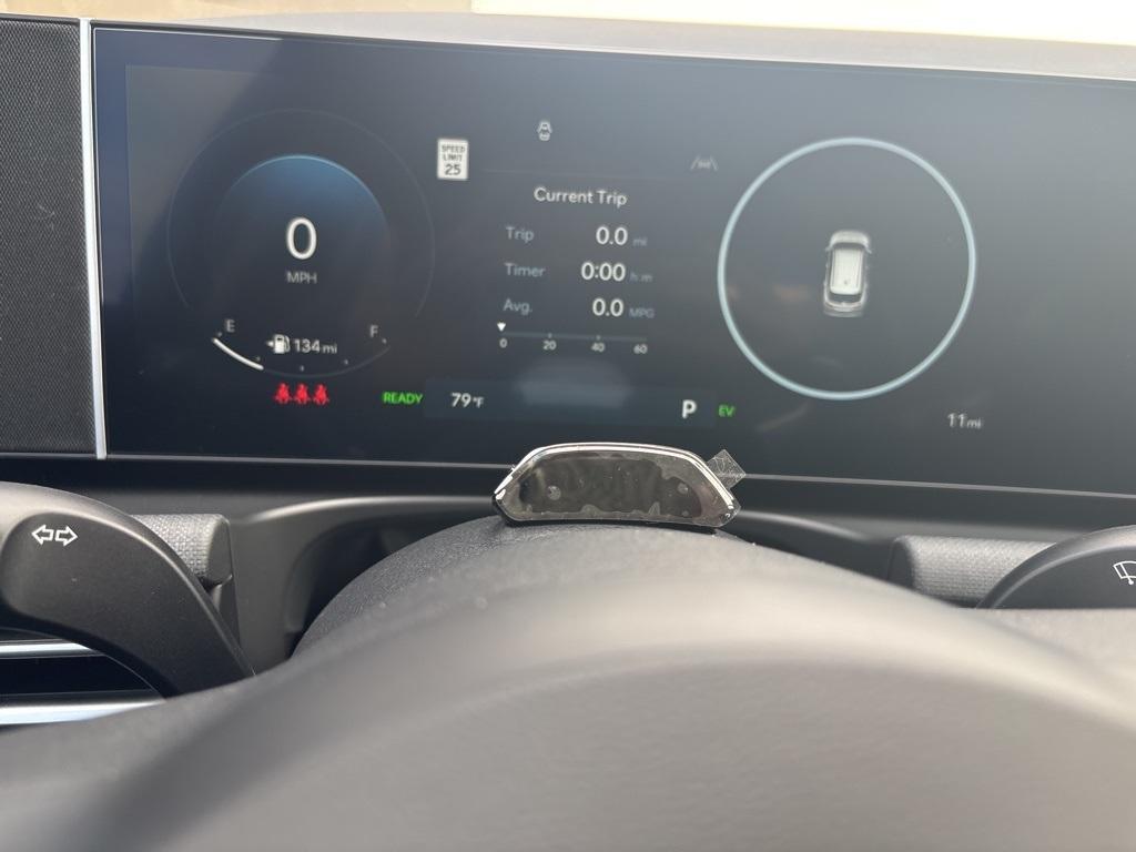 new 2025 Hyundai TUCSON Hybrid car, priced at $37,075