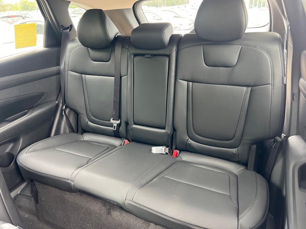 new 2025 Hyundai TUCSON Hybrid car, priced at $39,040