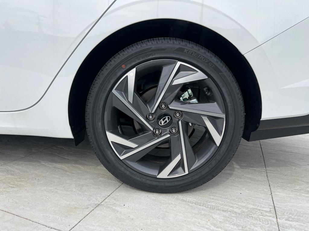 new 2025 Hyundai Elantra car, priced at $27,870