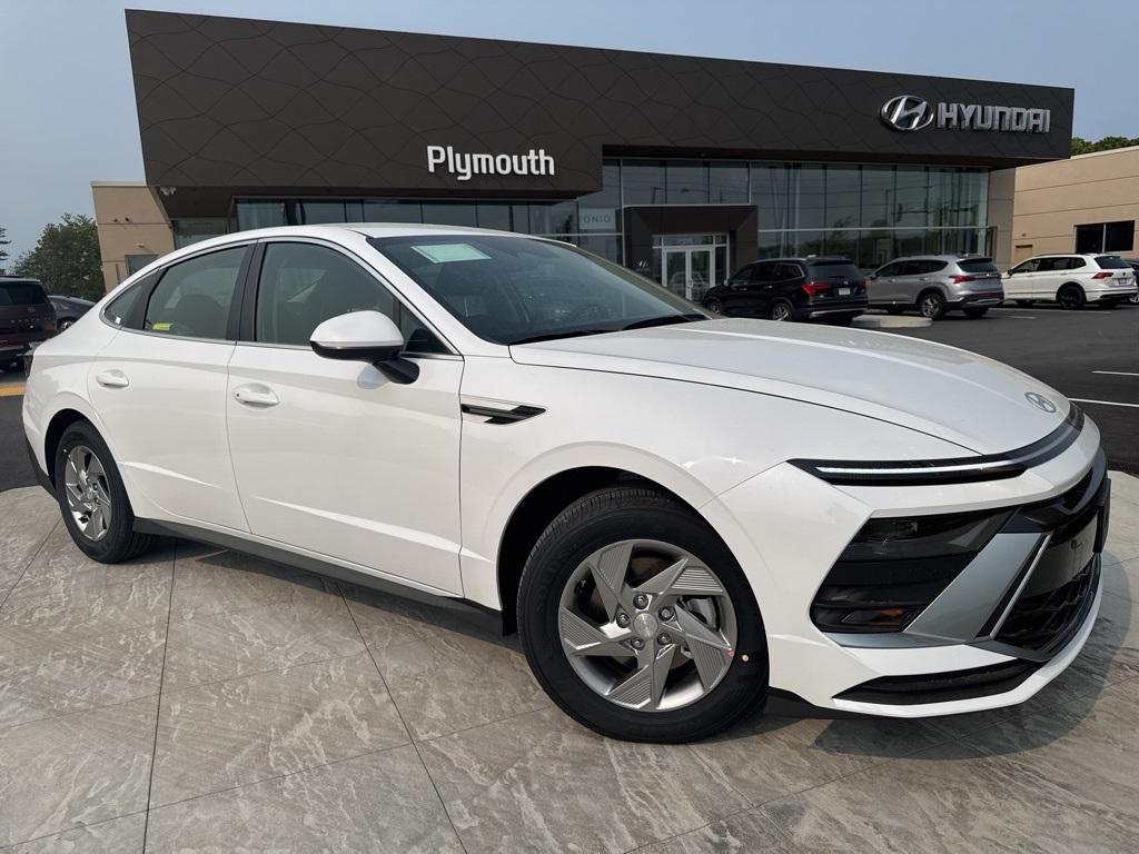 new 2025 Hyundai Sonata car, priced at $28,260