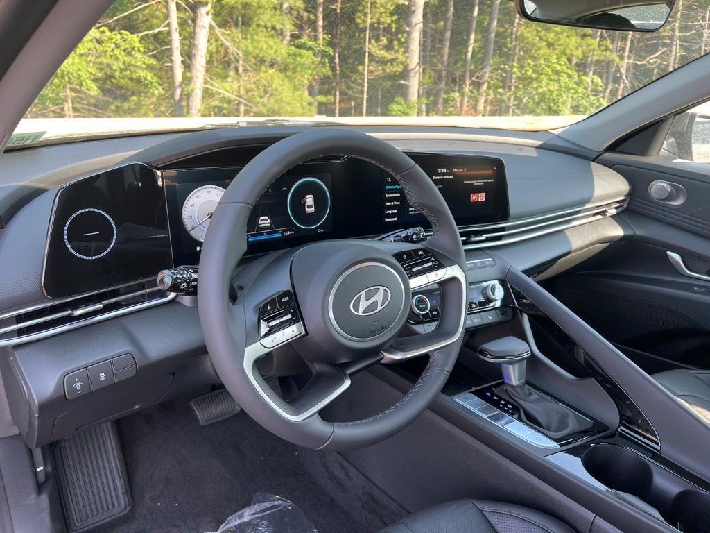 new 2025 Hyundai Elantra car, priced at $25,945