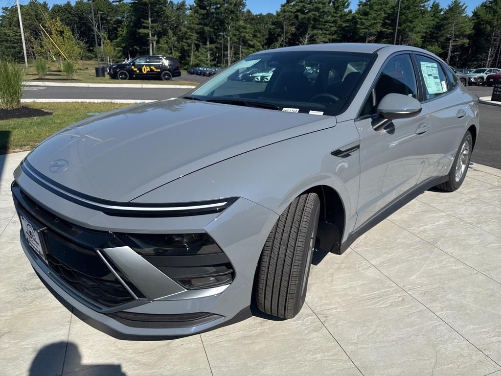 new 2025 Hyundai Sonata car, priced at $28,780