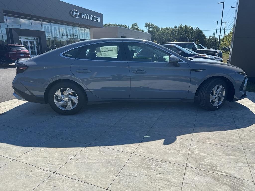 new 2025 Hyundai Sonata car, priced at $28,780