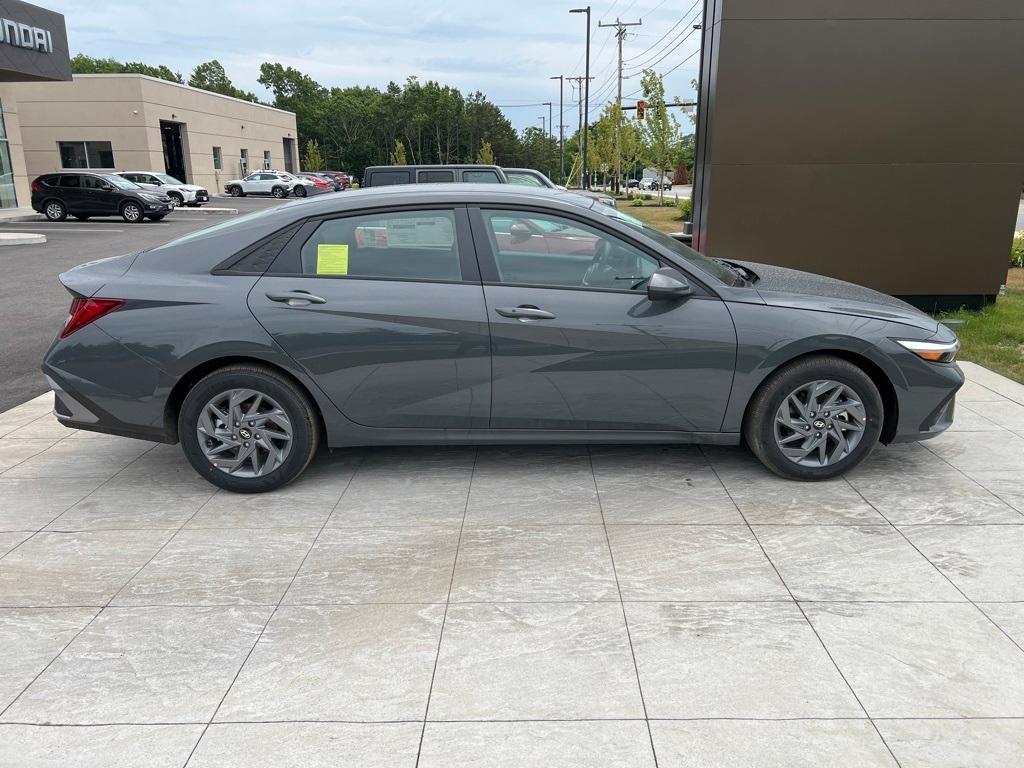 new 2025 Hyundai ELANTRA HEV car, priced at $26,645