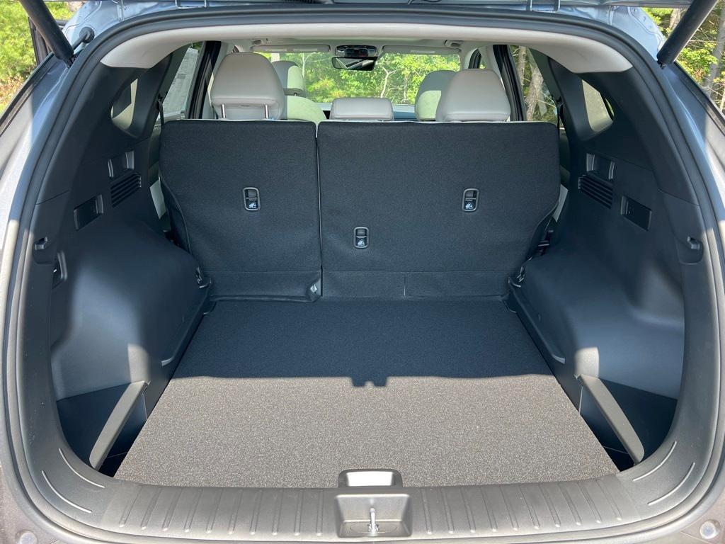 new 2025 Hyundai TUCSON Hybrid car, priced at $37,915
