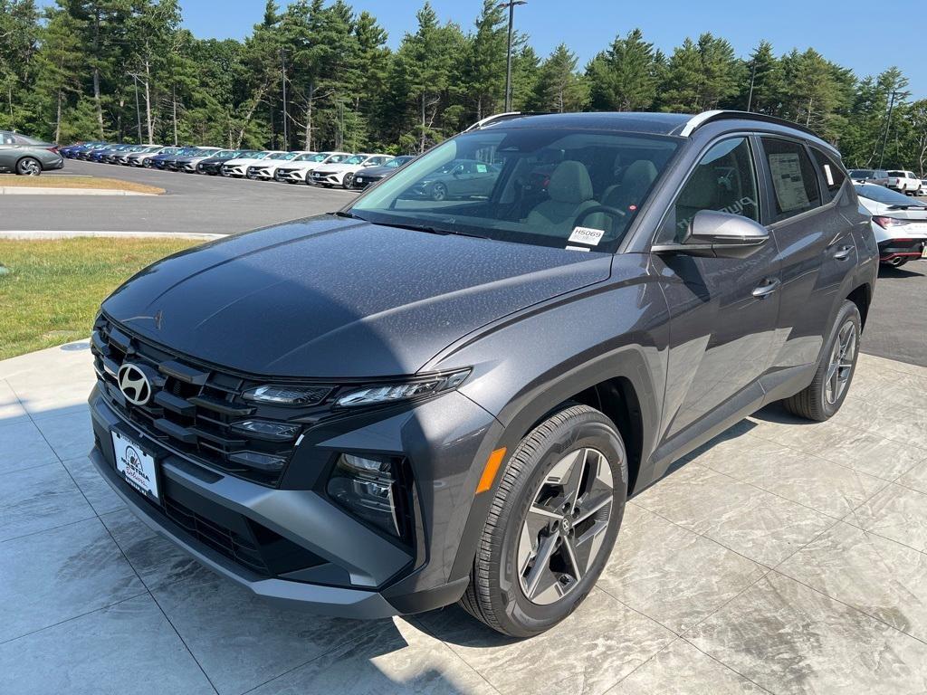 new 2025 Hyundai TUCSON Hybrid car, priced at $37,915