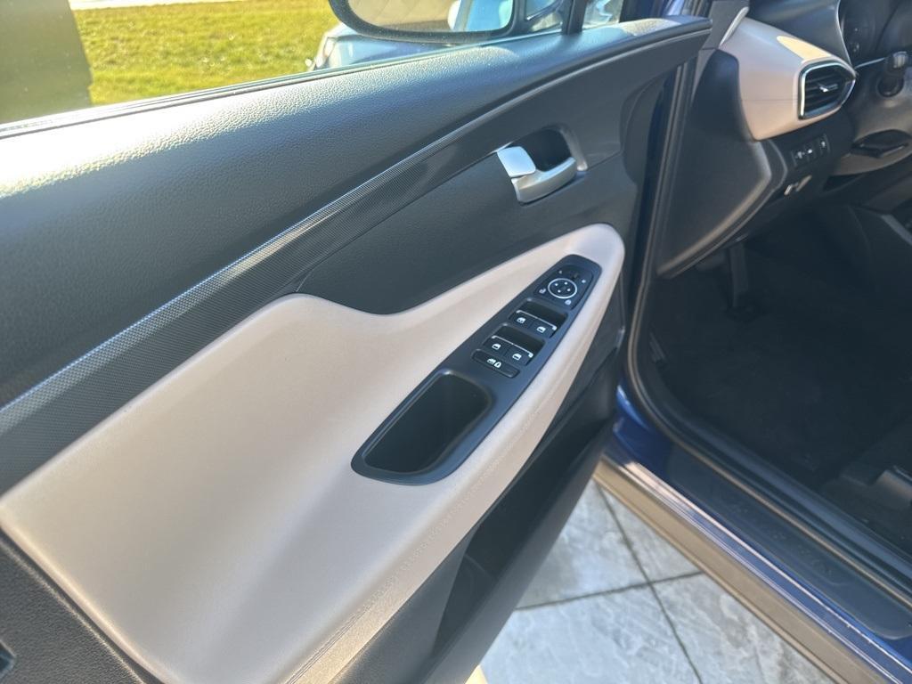 used 2023 Hyundai Santa Fe car, priced at $22,998