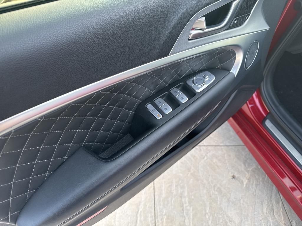 used 2021 Genesis G70 car, priced at $25,498