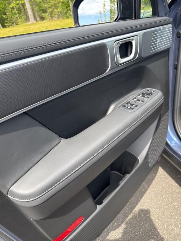 new 2025 Hyundai Santa Fe car, priced at $40,930