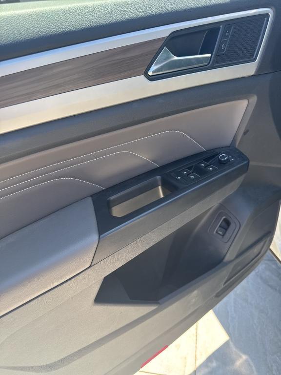 used 2021 Volkswagen Atlas car, priced at $23,998