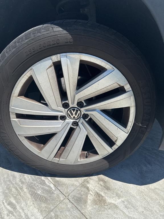 used 2021 Volkswagen Atlas car, priced at $23,998