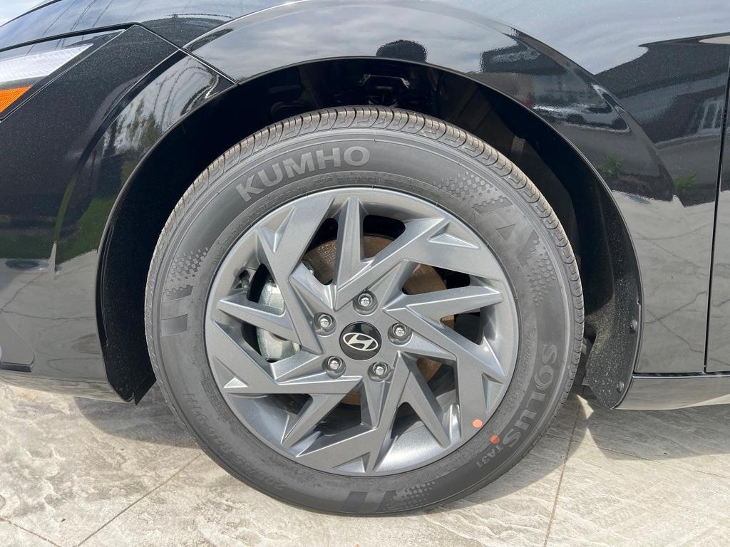 new 2025 Hyundai ELANTRA HEV car, priced at $26,230