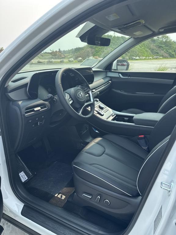 new 2025 Hyundai Palisade car, priced at $43,925