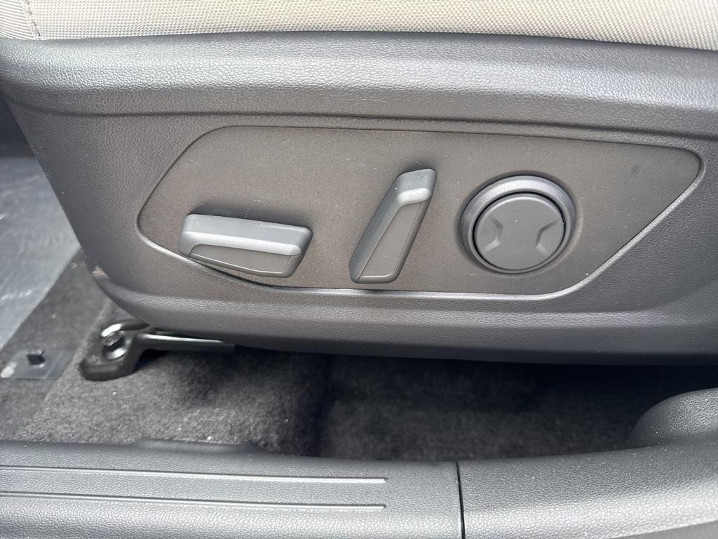 new 2026 Hyundai TUCSON Hybrid car, priced at $34,940