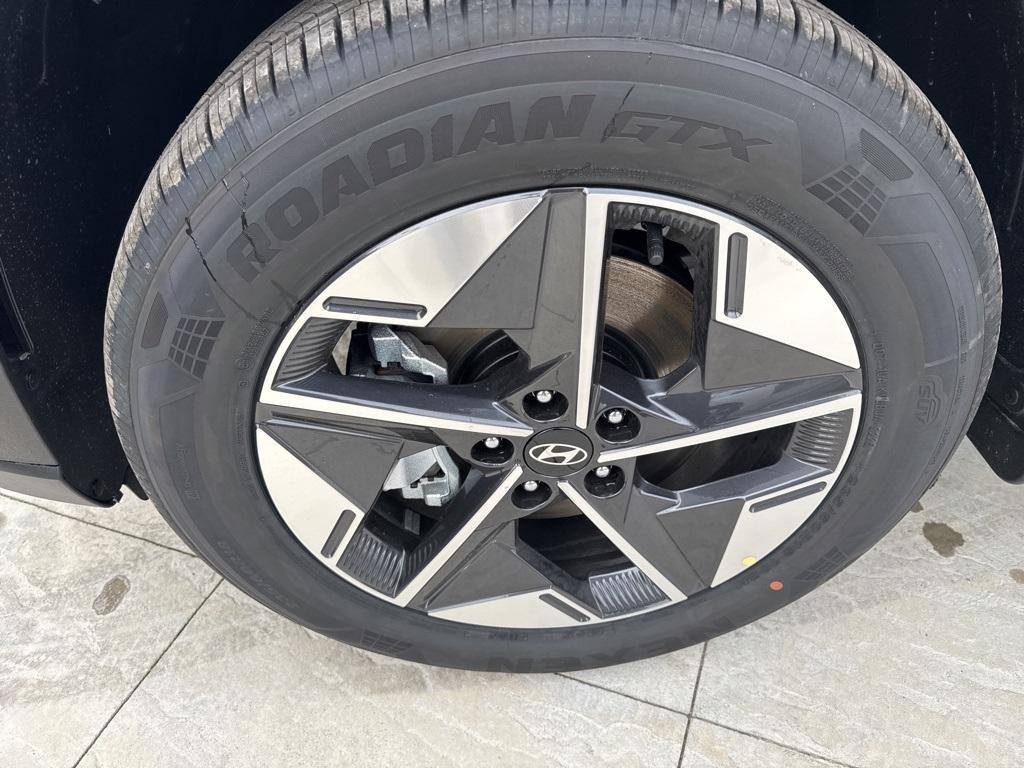 new 2026 Hyundai TUCSON Hybrid car, priced at $34,940