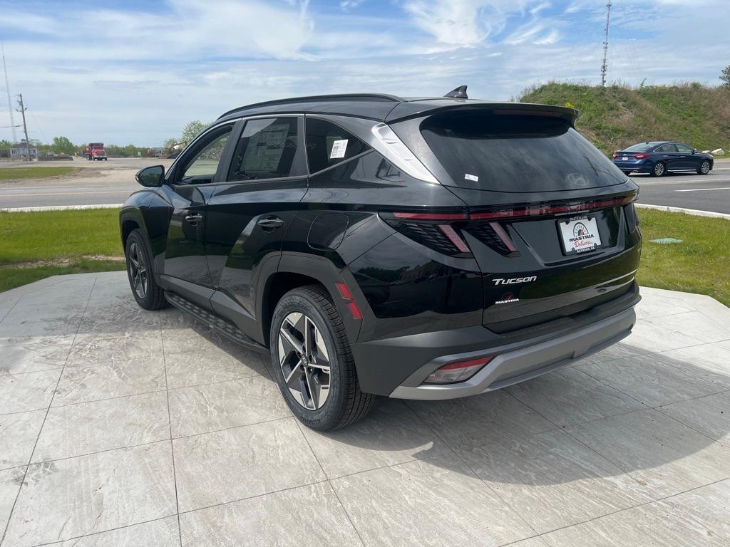 new 2025 Hyundai Tucson car, priced at $35,995