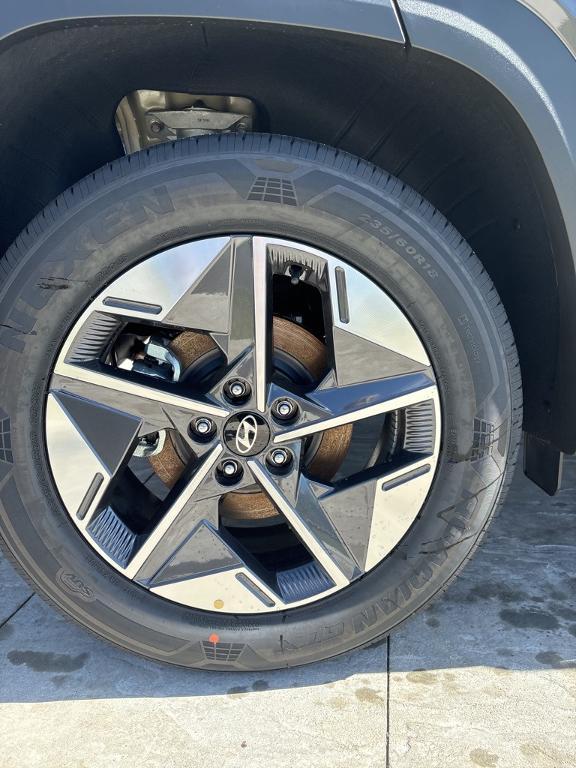 new 2025 Hyundai TUCSON Hybrid car, priced at $37,075
