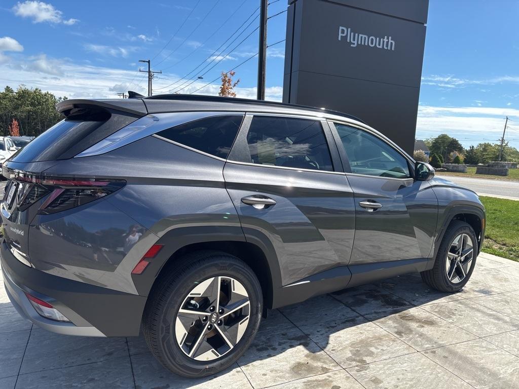 new 2025 Hyundai TUCSON Hybrid car, priced at $37,075
