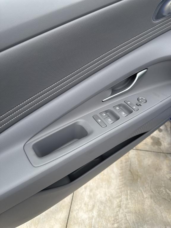 new 2025 Hyundai Elantra car, priced at $24,040