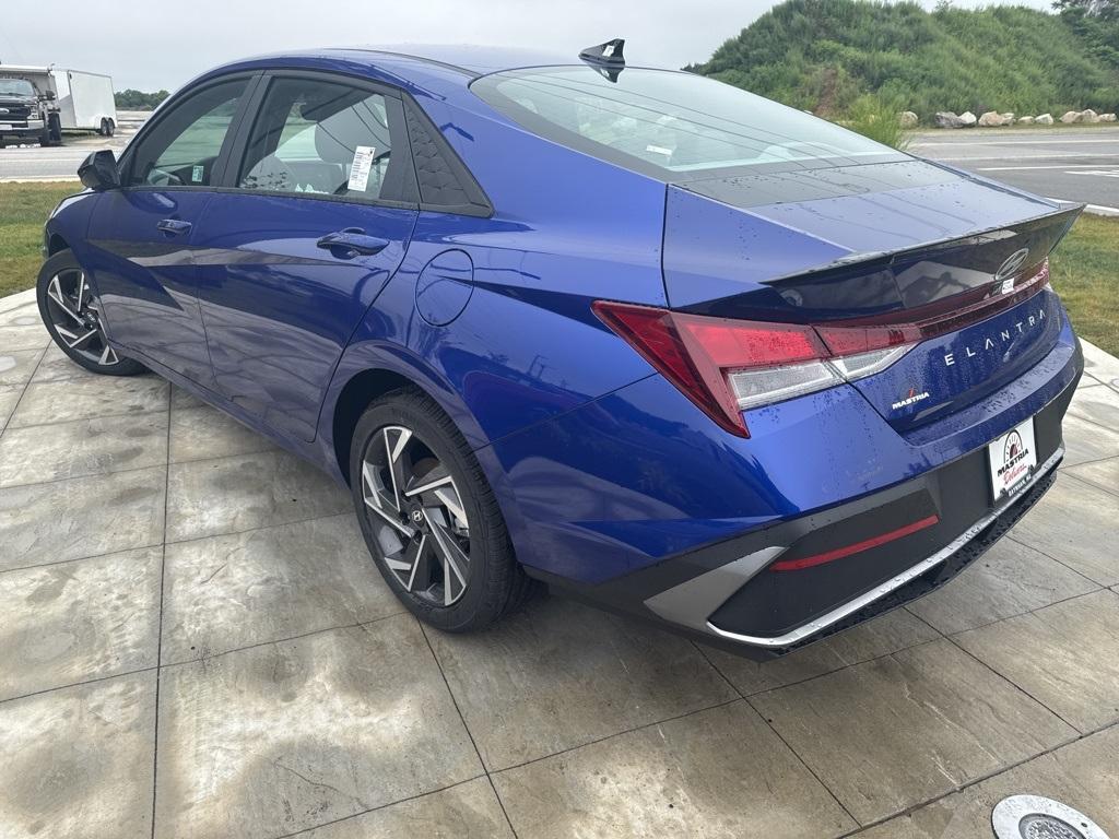 new 2025 Hyundai Elantra car, priced at $24,040