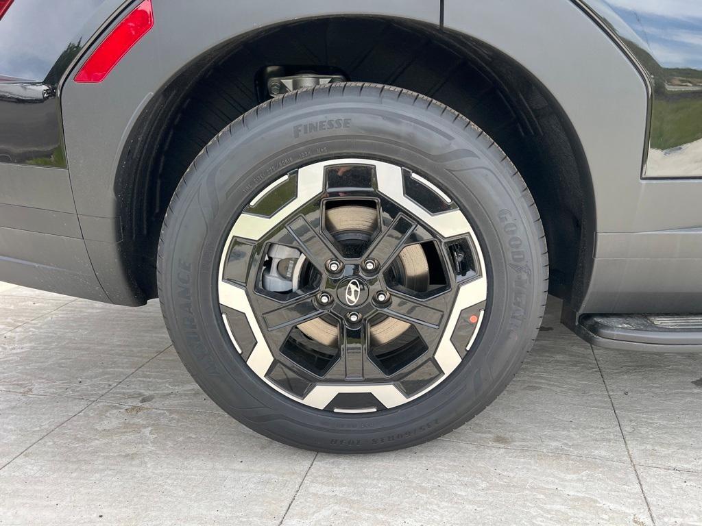 new 2025 Hyundai Santa Fe car, priced at $36,655