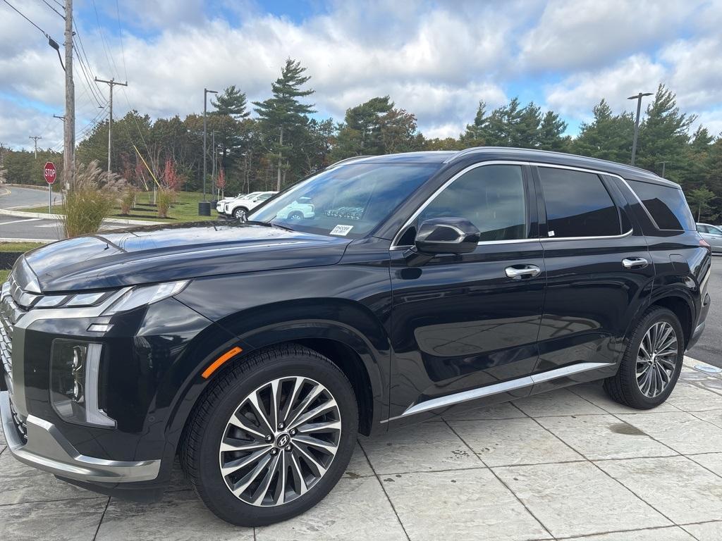used 2024 Hyundai Palisade car, priced at $37,698
