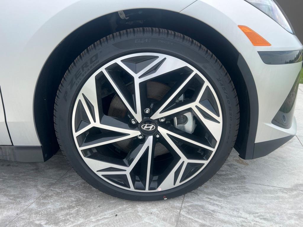 new 2024 Hyundai IONIQ 6 car, priced at $50,025