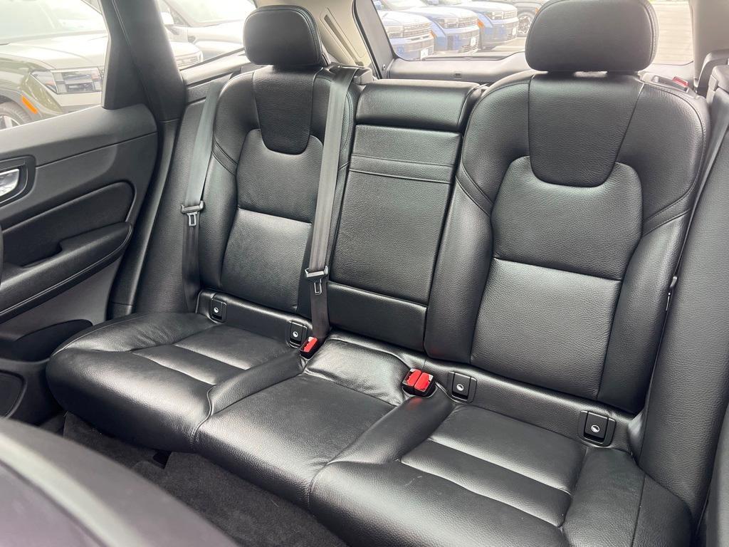 used 2022 Volvo XC60 car, priced at $32,498