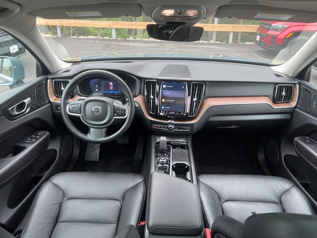 used 2022 Volvo XC60 car, priced at $32,498