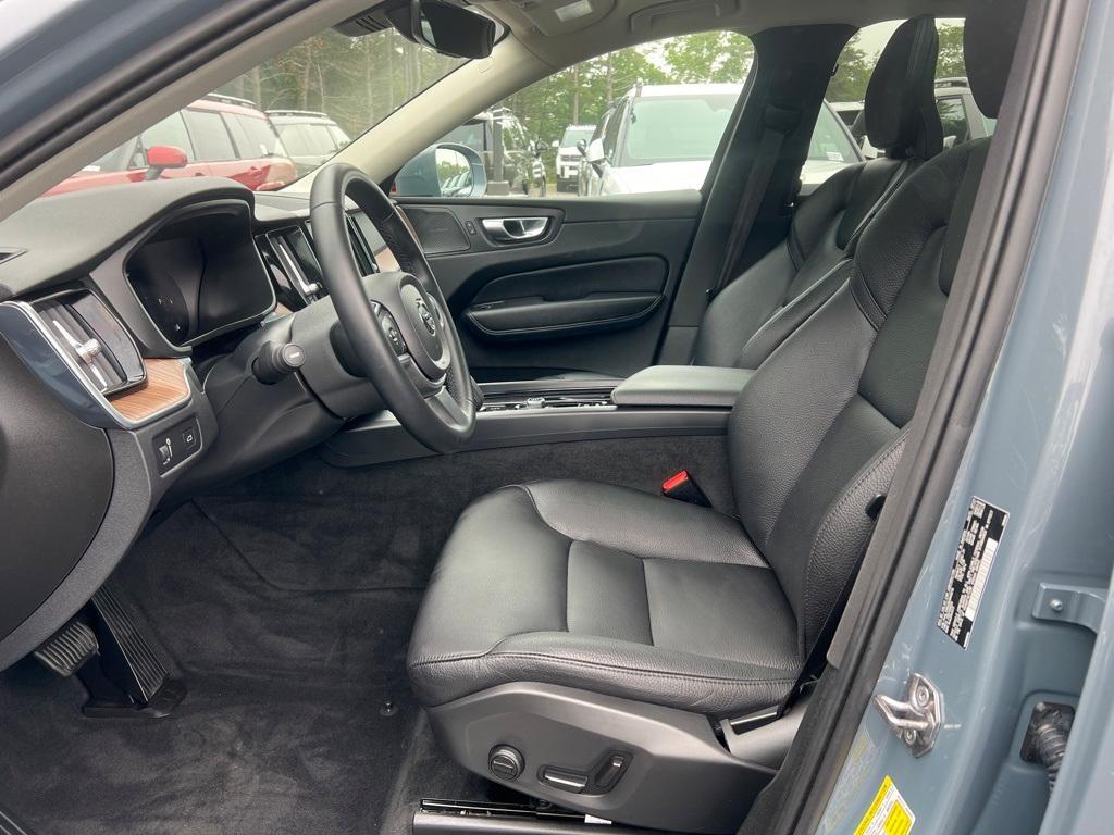used 2022 Volvo XC60 car, priced at $32,498