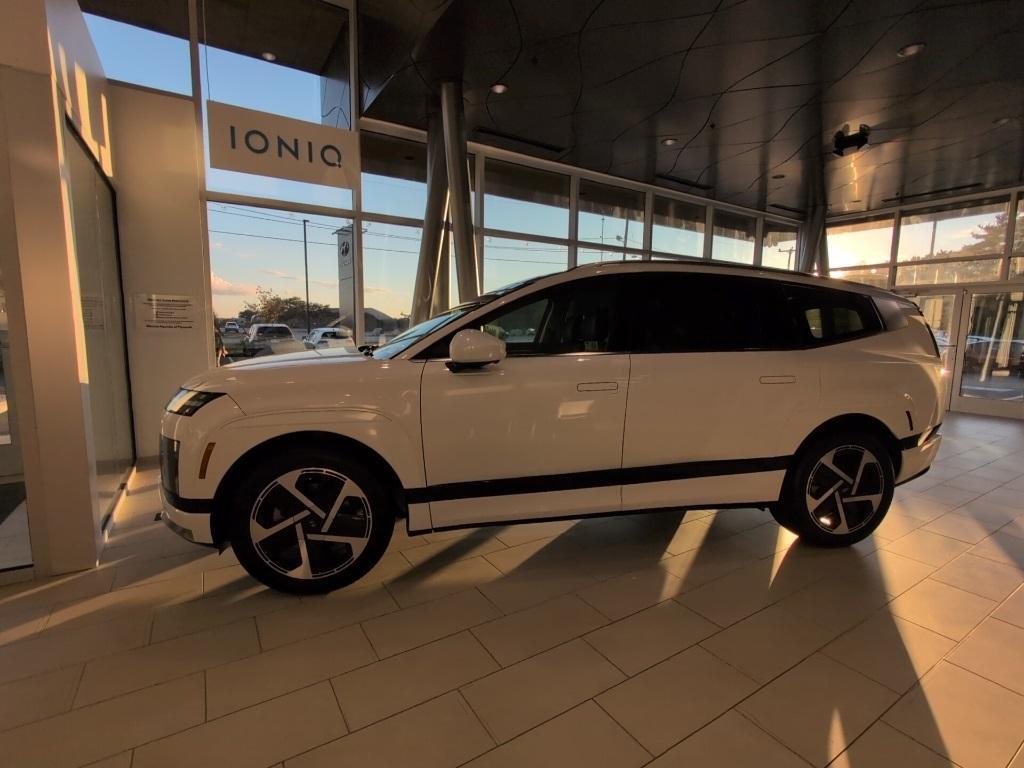new 2026 Hyundai IONIQ 9 car, priced at $77,745