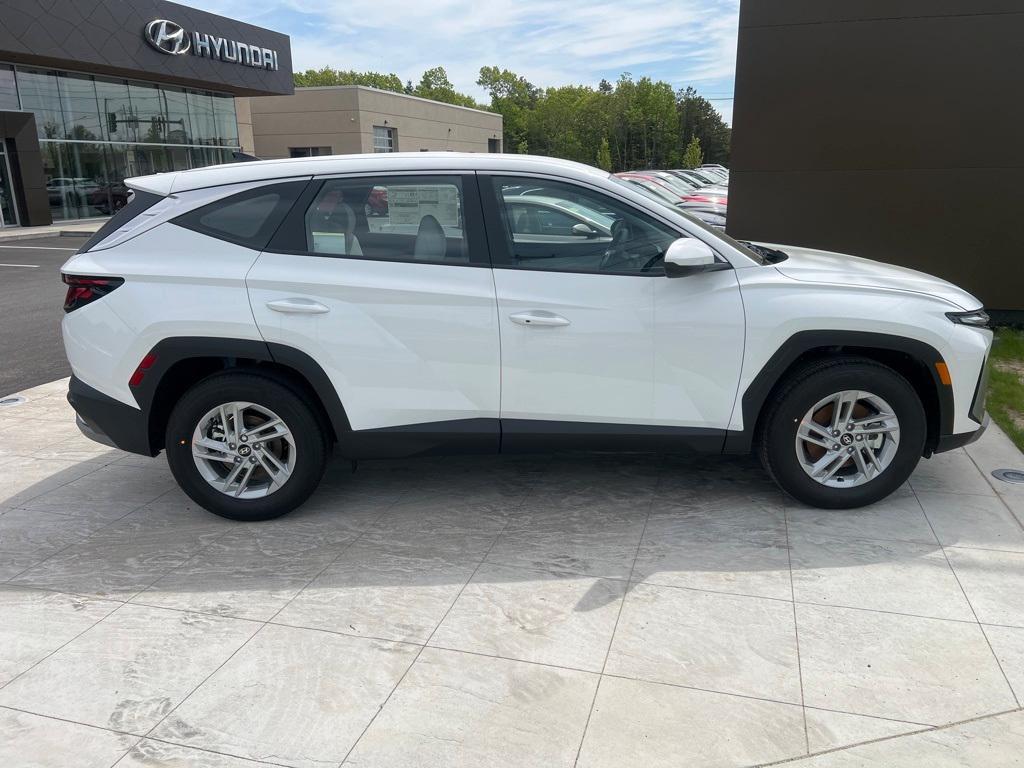 new 2025 Hyundai Tucson car, priced at $30,055